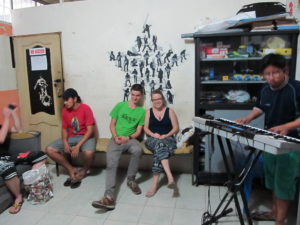 Buero mit Abstellraum fuer Instrumente